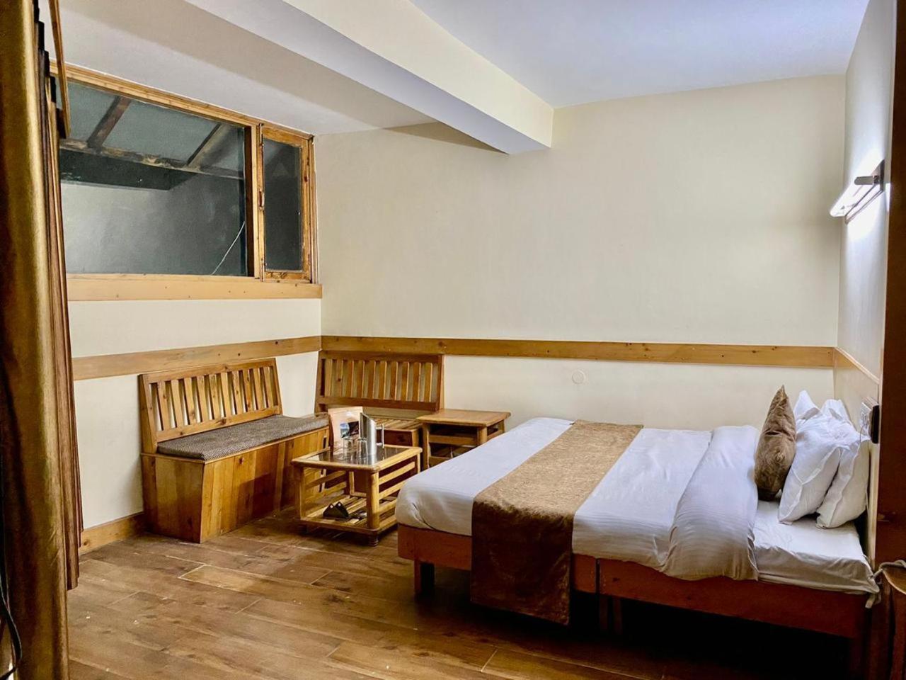 The Vashisht, Manali - A Four Star Luxury Hotel Exterior photo